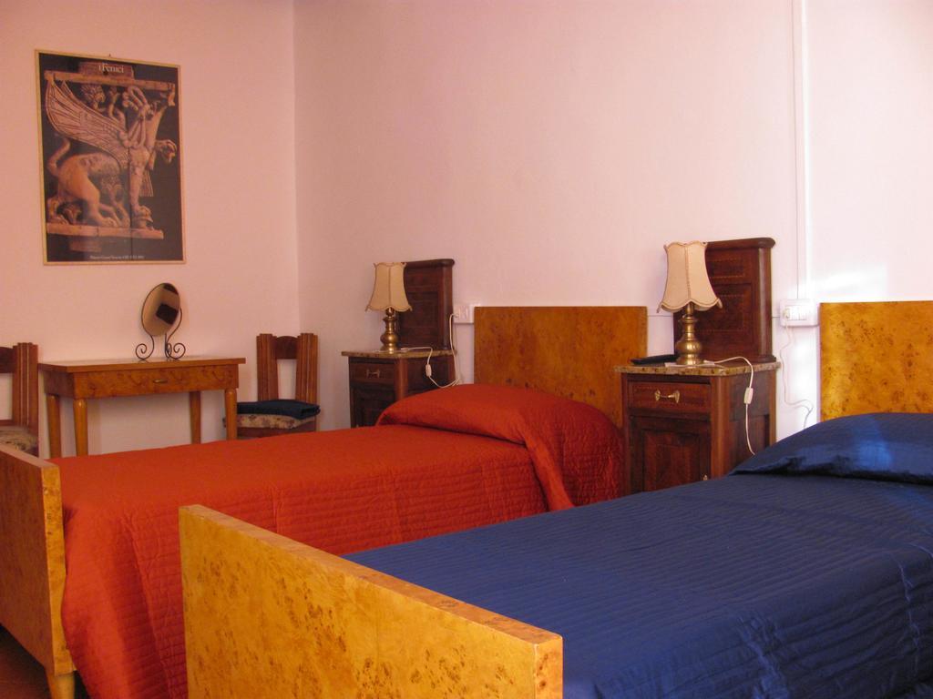 B&B San Francesco Парма Стая снимка